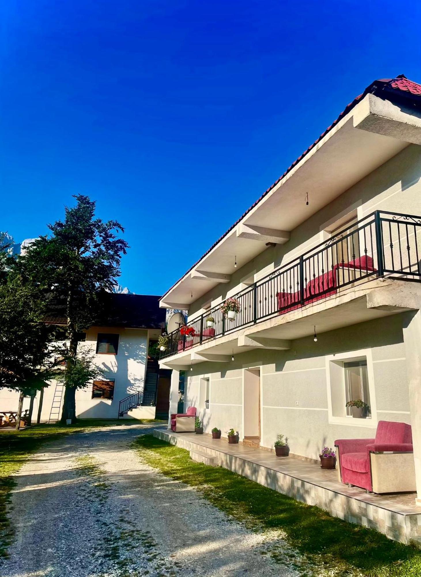 Lazer Cardaku Guesthouse Valbone Exterior foto