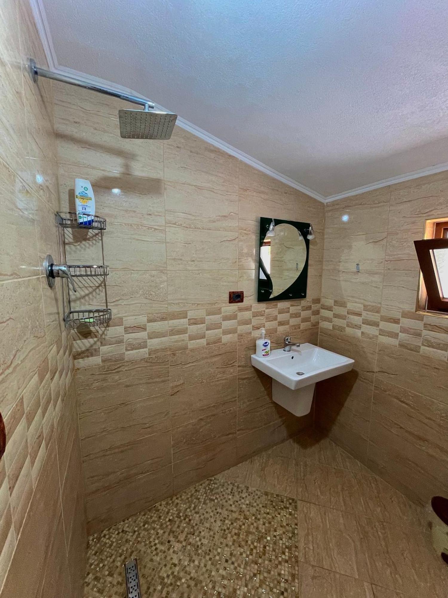 Lazer Cardaku Guesthouse Valbone Exterior foto
