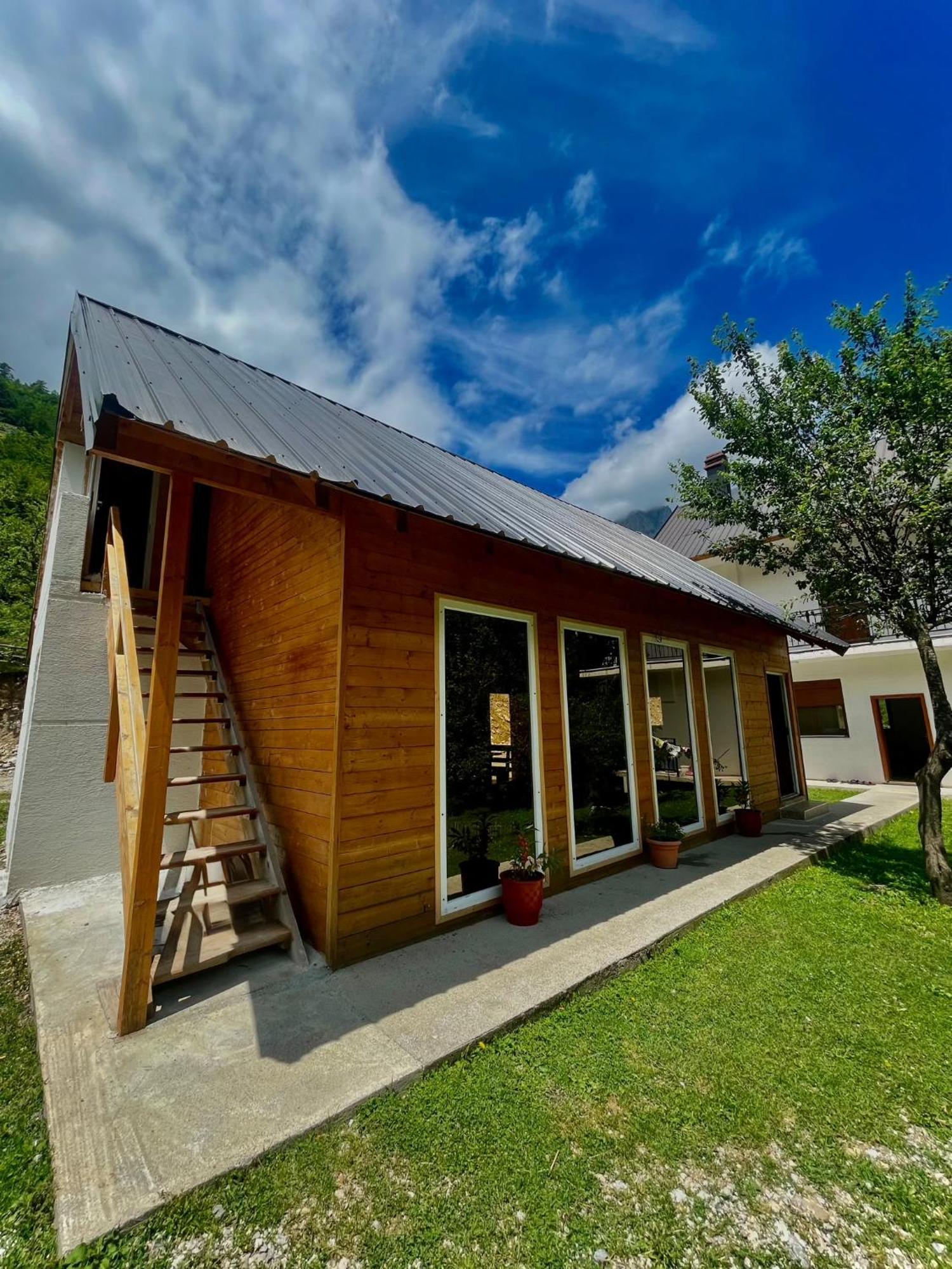 Lazer Cardaku Guesthouse Valbone Exterior foto