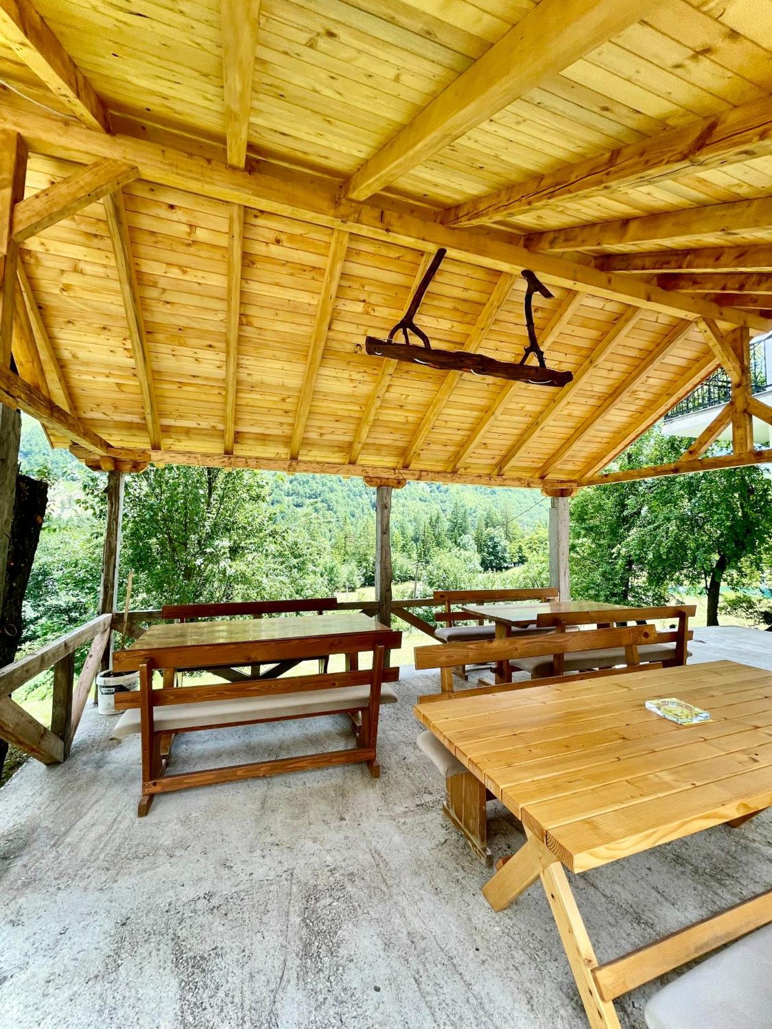 Lazer Cardaku Guesthouse Valbone Exterior foto