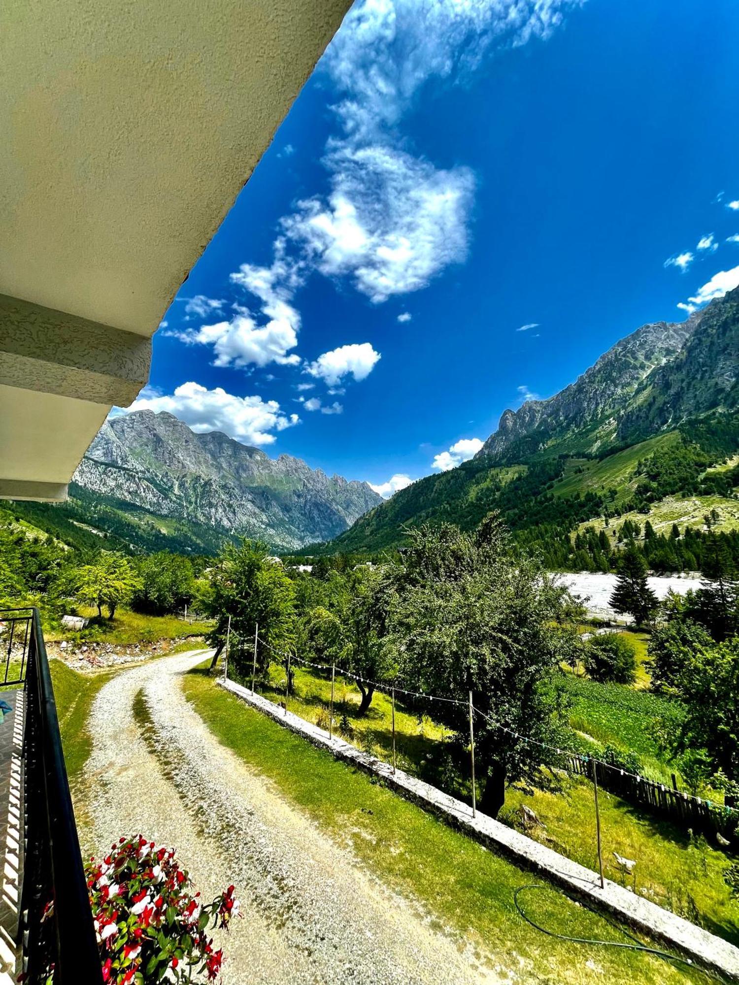 Lazer Cardaku Guesthouse Valbone Exterior foto